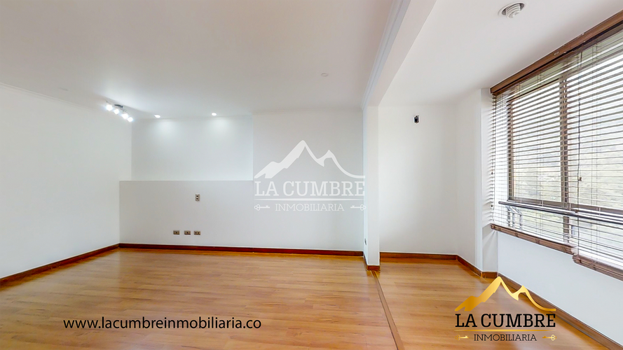 Apartamento de 3 alcobas en arriendo en La Calera, Medellín, 215 m² · foto 9 de 15