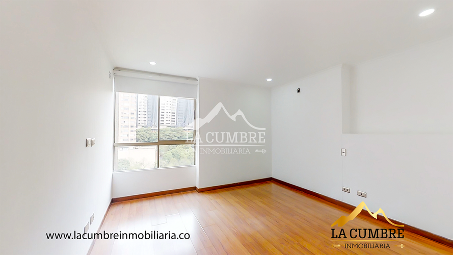 Apartamento de 3 alcobas en arriendo en La Calera, Medellín, 215 m² · foto 11 de 15