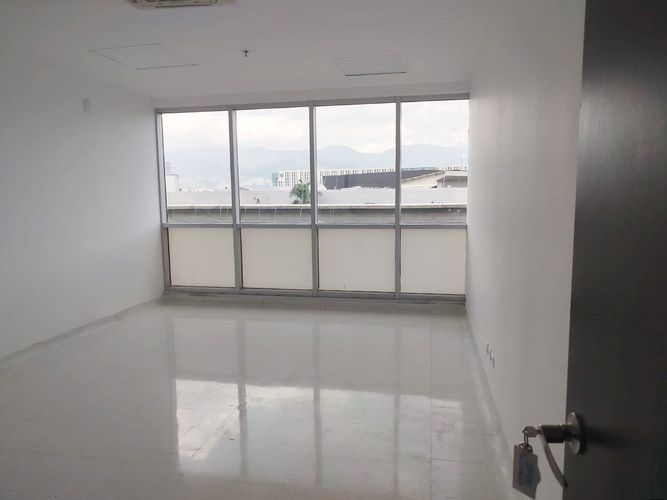 Consultorio en arriendo en San Diego, Medellín, 70 m² · foto 3 de 11