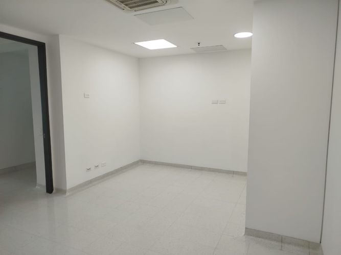 Consultorio en arriendo en San Diego, Medellín, 49 m² · foto 5 de 12