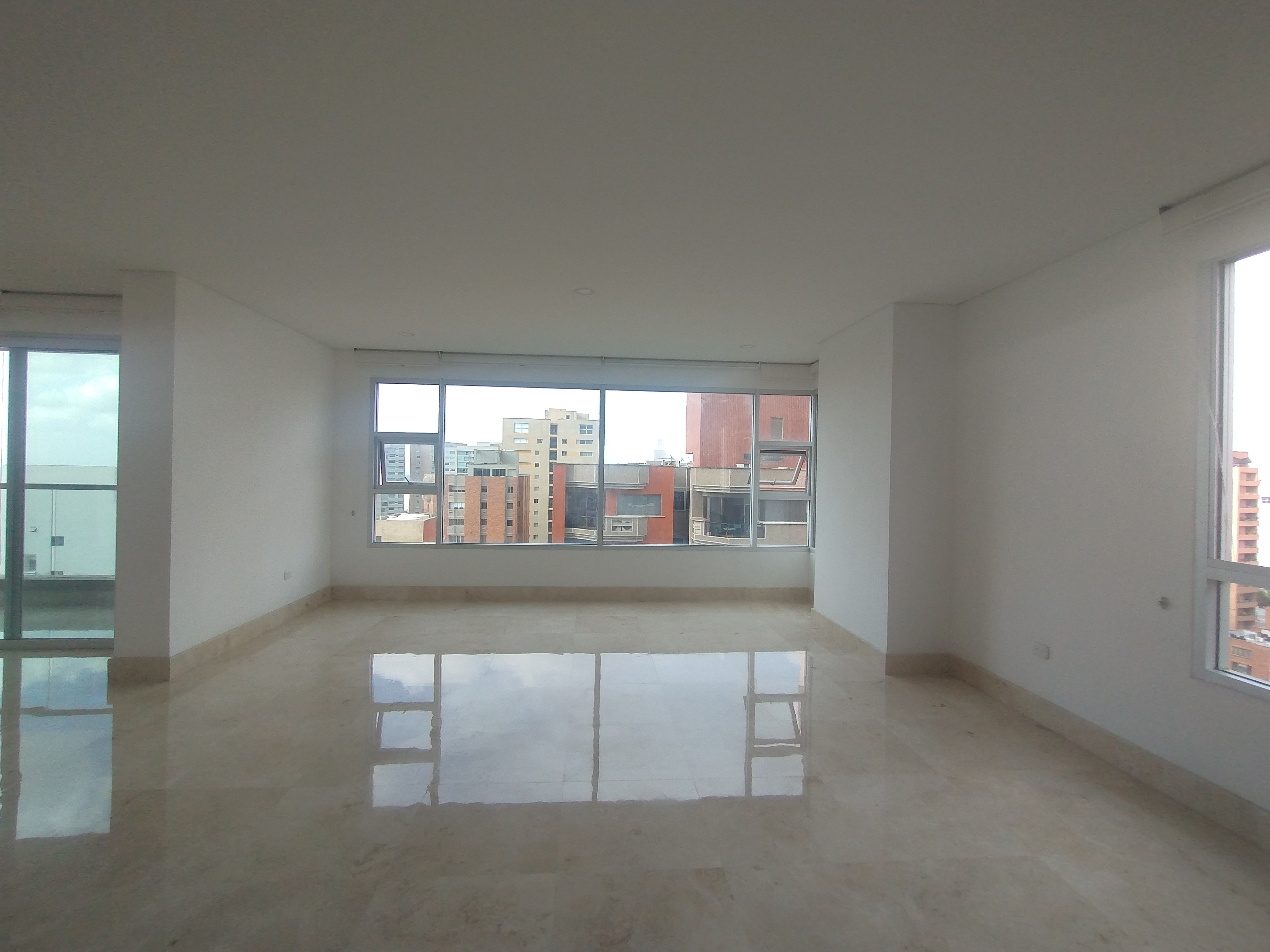 Apartamento en arriendo en Altos Del Prado, Barranquilla · foto 2 de 16