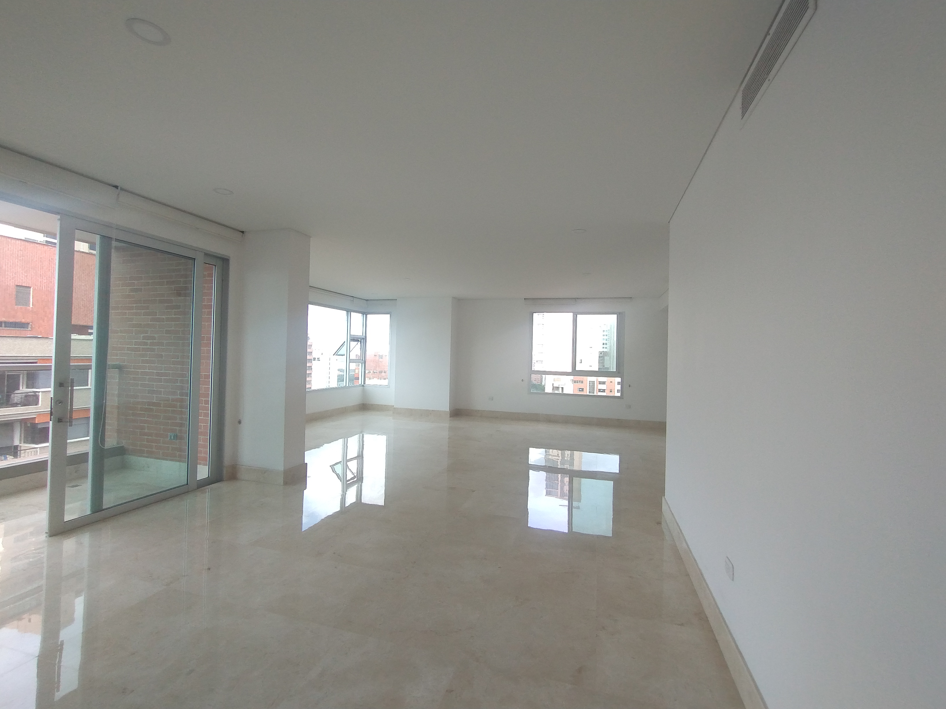 Apartamento en arriendo en Altos Del Prado, Barranquilla · foto 3 de 16