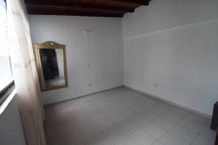 Casa de 10 alcobas en venta en San Alonso, Bucaramanga, 350 m² · foto 5 de 22