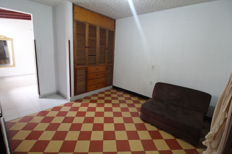Casa de 10 alcobas en venta en San Alonso, Bucaramanga, 350 m² · foto 8 de 22