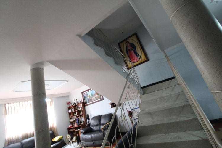 Casa de 10 alcobas en venta en San Alonso, Bucaramanga, 350 m² · foto 11 de 22