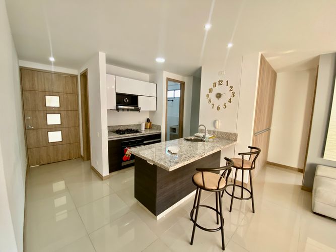 Apartamento de 3 alcobas en venta en Conjunto Residencial Lomas De San Fernando, Cali, 96 m² · foto 3 de 20