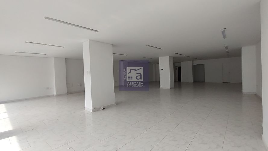 Local en arriendo en Centro, Bucaramanga, 210 m² · foto 2 de 7