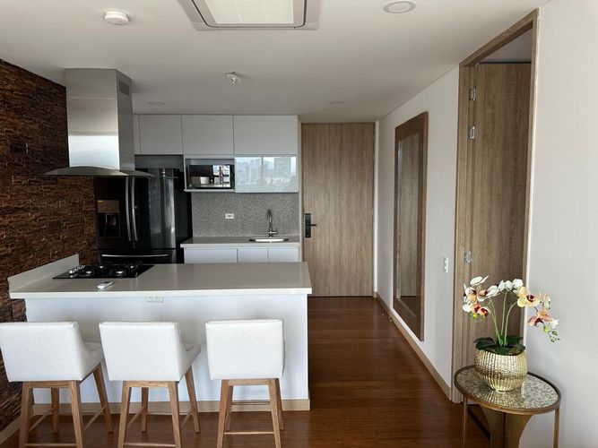 Apartamento de 2 alcobas en arriendo en El Diamante No.2, Medellín, 79 m² · foto 4 de 10