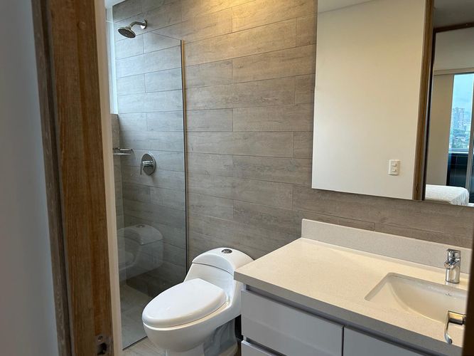 Apartamento de 2 alcobas en arriendo en El Diamante No.2, Medellín, 79 m² · foto 10 de 10