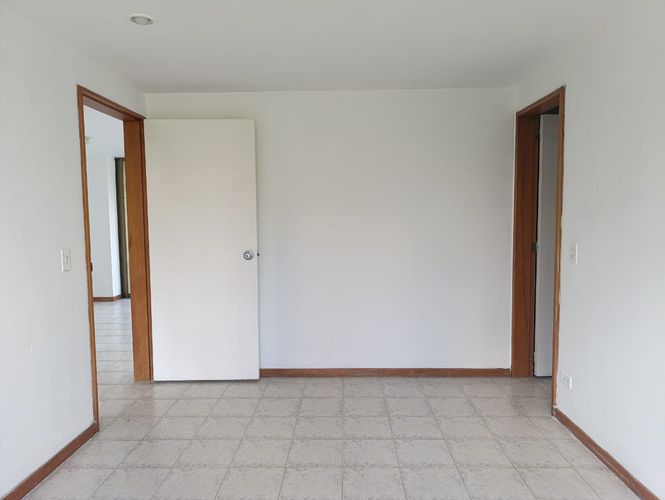 Apartamento de 2 alcobas en arriendo en El Diamante No.2, Medellín, 80 m² · foto 6 de 12