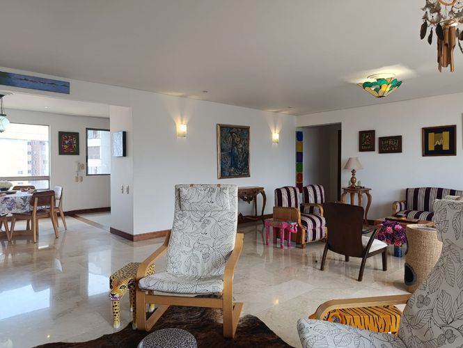 Apartamento de 2 alcobas en arriendo en El Tesoro, Medellín, 168 m² · foto 4 de 20