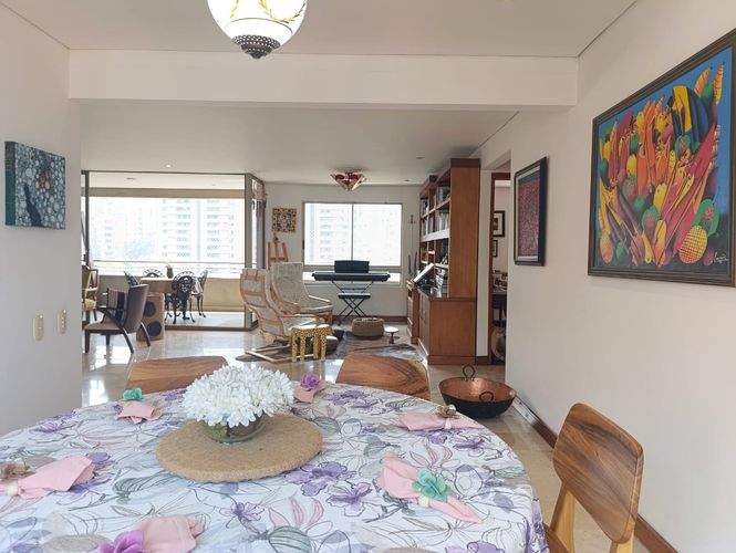 Apartamento de 2 alcobas en arriendo en El Tesoro, Medellín, 168 m² · foto 7 de 20