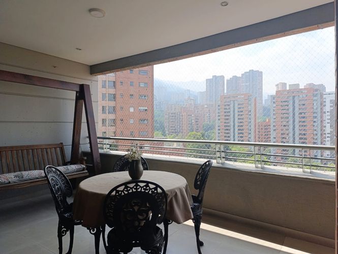 Apartamento de 2 alcobas en arriendo en El Tesoro, Medellín, 168 m² · foto 20 de 20
