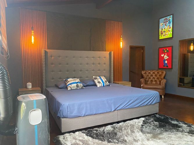Casa de 5 alcobas en venta en El Diamante No.2, Medellín, 600 m² · foto 11 de 18