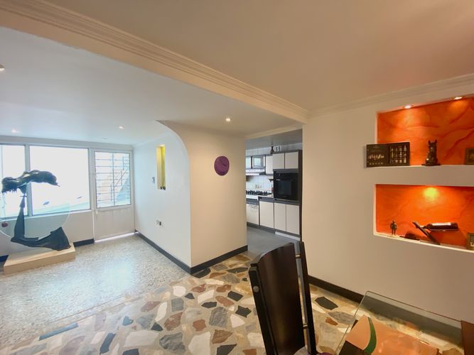 Casa de 8 alcobas en venta en Nicolas De Federman, Bogotá, 393 m² · foto 4 de 23