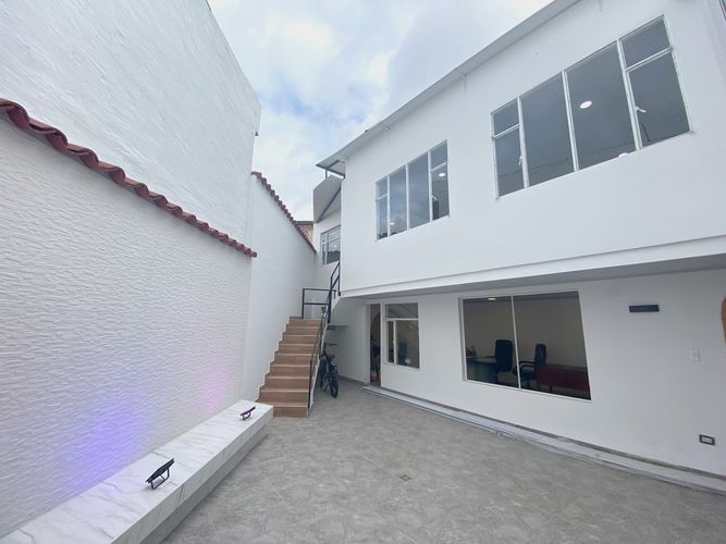Casa de 8 alcobas en venta en Nicolas De Federman, Bogotá, 393 m² · foto 8 de 23