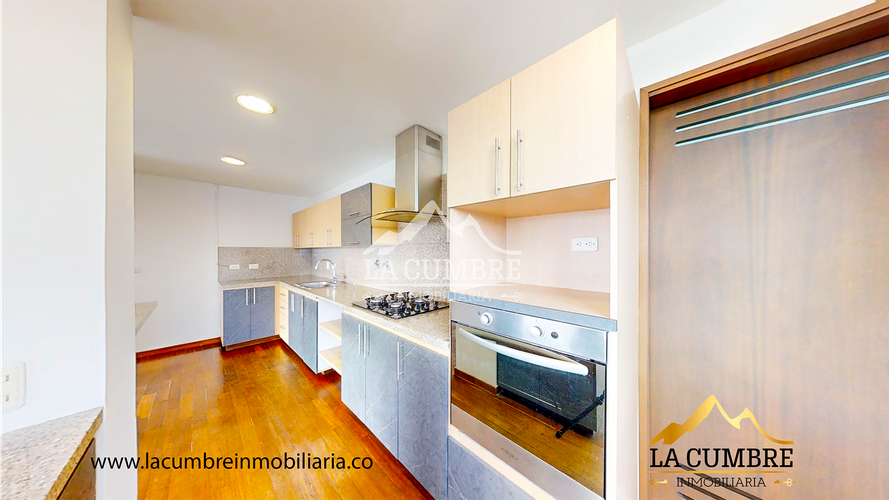 Apartamento de 3 alcobas en arriendo en La Calera, Medellín, 170 m² · foto 5 de 15