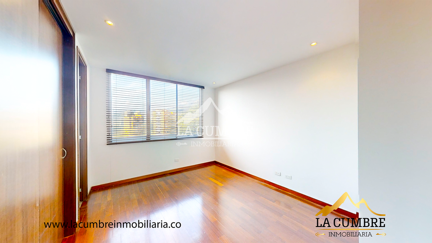 Apartamento de 3 alcobas en arriendo en La Calera, Medellín, 170 m² · foto 11 de 15