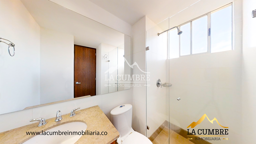 Apartamento de 3 alcobas en arriendo en La Calera, Medellín, 170 m² · foto 12 de 15