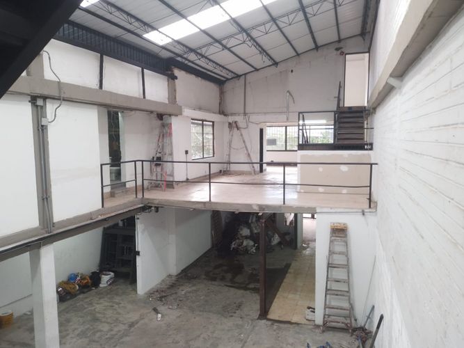 Bodega en arriendo en El Poblado, Medellín, 417 m² · foto 3 de 18