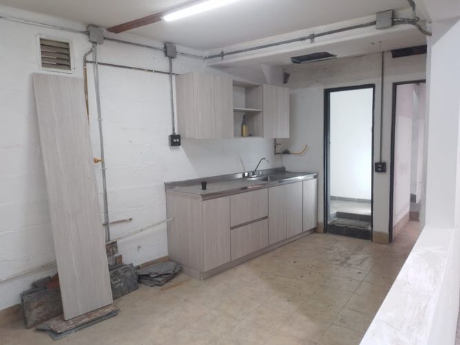 Bodega en arriendo en El Poblado, Medellín, 417 m² · foto 5 de 18