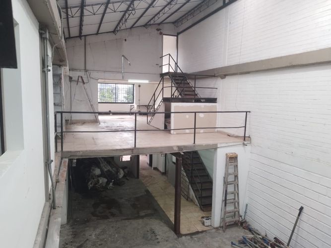 Bodega en arriendo en El Poblado, Medellín, 417 m² · foto 13 de 18