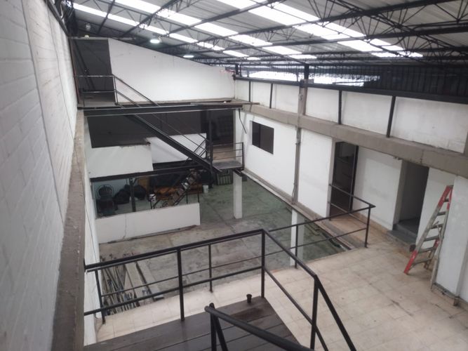 Bodega en arriendo en El Poblado, Medellín, 417 m² · foto 14 de 18
