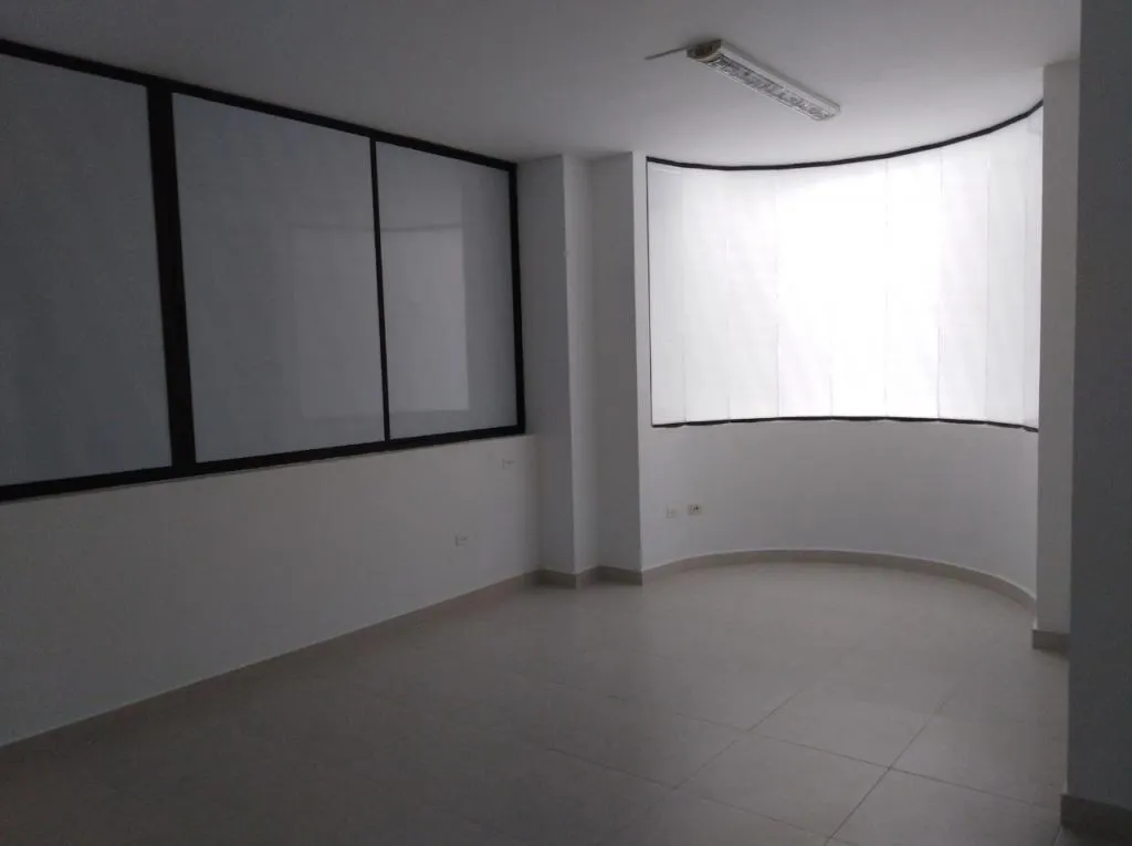 Edificio en arriendo en Popular, Cúcuta - Miniatura 4