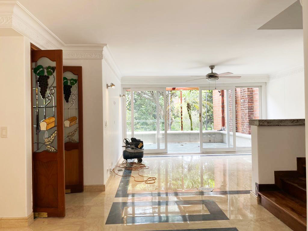 Casa en arriendo en Castropol, Medellín · foto 2 de 20