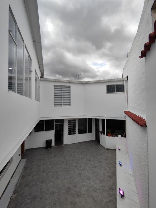 Casa de 8 alcobas en venta en Nicolas De Federman, Bogotá, 393 m² · foto 21 de 23