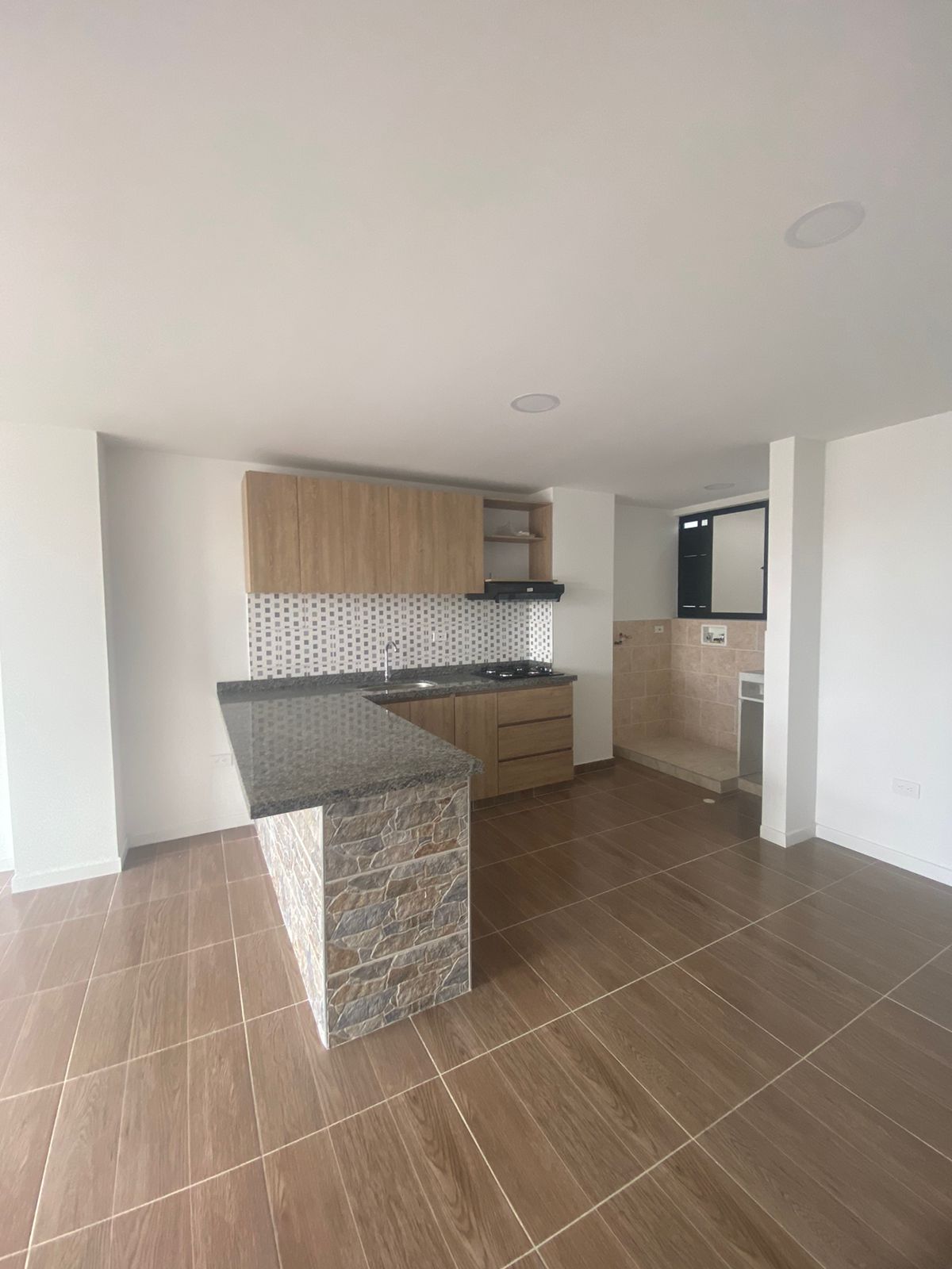 Apartamento en venta en Engativá, Bogotá · foto 2 de 24