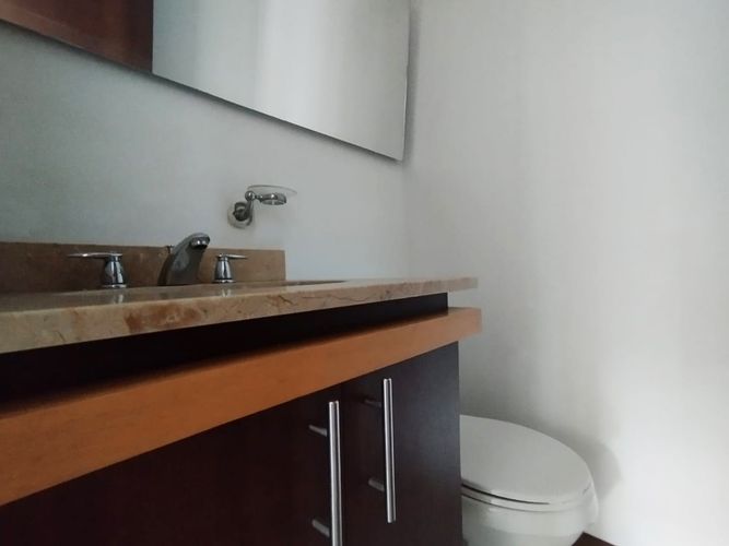 Apartamento de 3 alcobas en arriendo en Castropol, Medellín, 116 m² · foto 5 de 10
