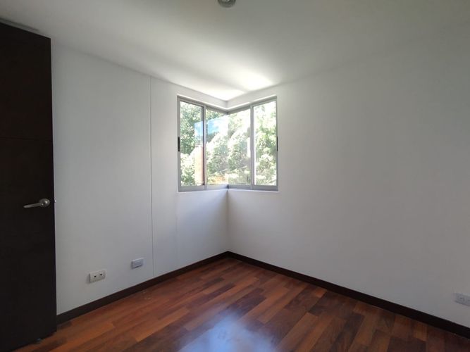 Apartamento de 3 alcobas en arriendo en Castropol, Medellín, 116 m² · foto 6 de 10