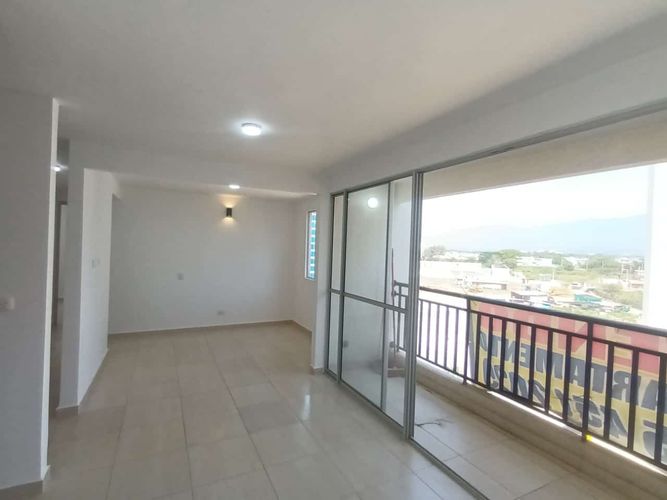 Apartamento de 2 alcobas en venta en Las Mercedes, Jamundí, 68 m² · foto 2 de 15