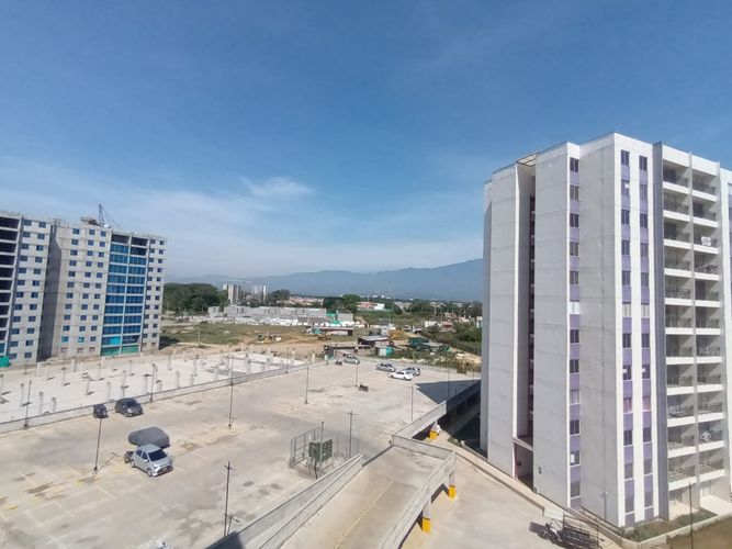 Apartamento de 2 alcobas en venta en Las Mercedes, Jamundí, 68 m² · foto 3 de 15