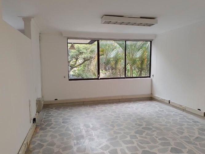 Local en arriendo en Los Balsos, Medellín, 383 m² · foto 8 de 12