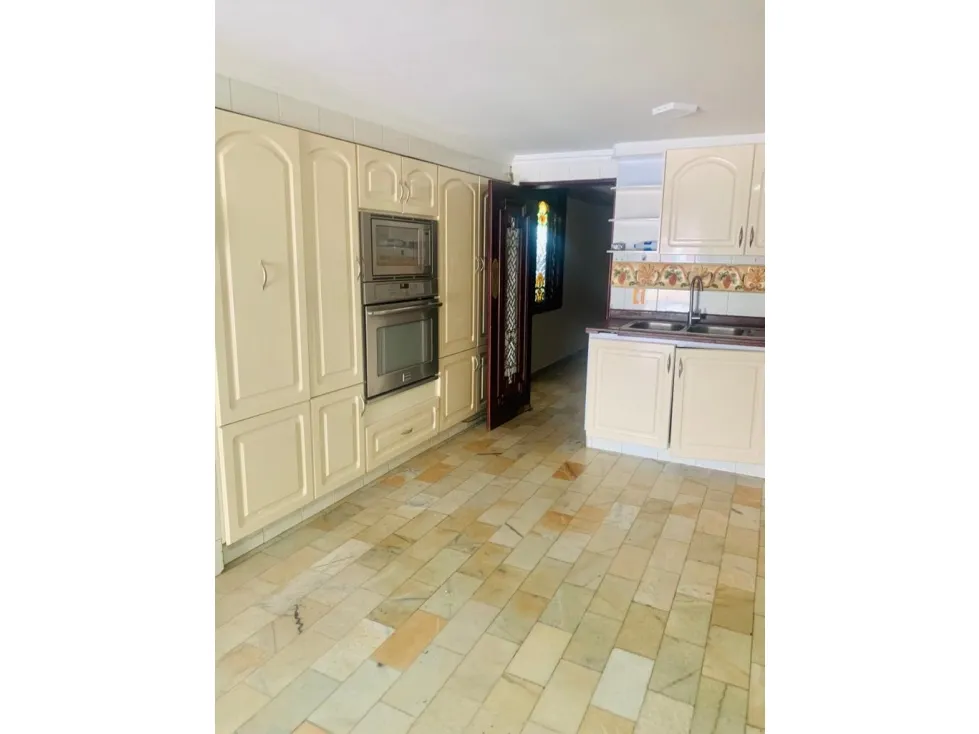 Casa en venta en Santa Ana Oriental, Bogotá · foto 4 de 8