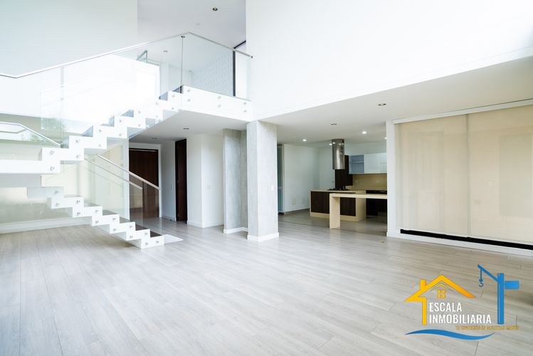 Casa de 3 alcobas en venta en Pueblo Viejo, Cota, 220 m² · foto 4 de 24