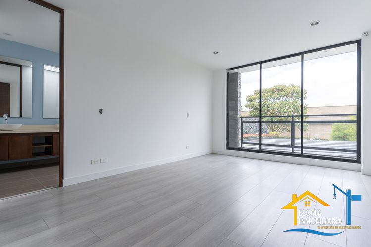 Casa de 3 alcobas en venta en Pueblo Viejo, Cota, 220 m² · foto 22 de 24