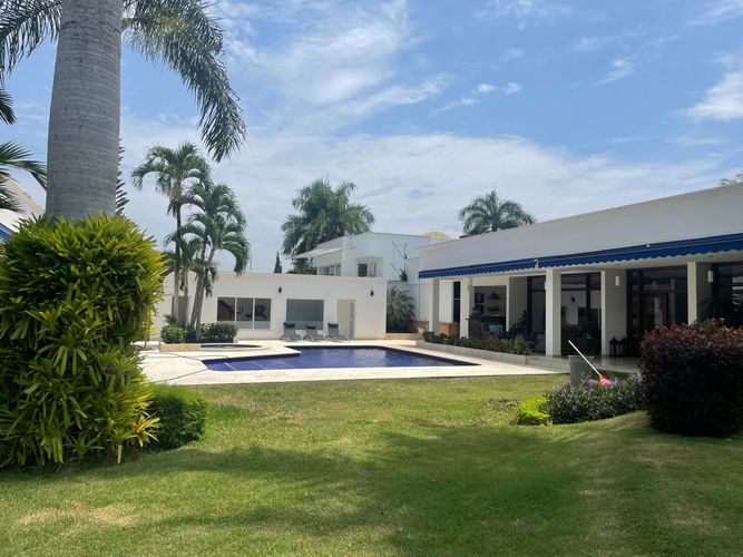 Casa de 5 alcobas en venta en Pance, Cali · foto 9 de 24