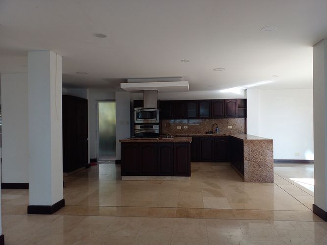 Casa de 4 alcobas en venta en Loma Del Escobero, Envigado, 500 m² · foto 7 de 20