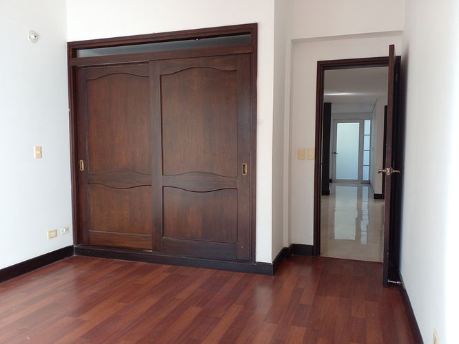 Casa de 4 alcobas en venta en Loma Del Escobero, Envigado, 500 m² · foto 10 de 20