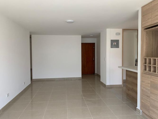 Apartamento de 3 alcobas en arriendo en Las Lomas, Medellín, 103 m² · foto 11 de 14