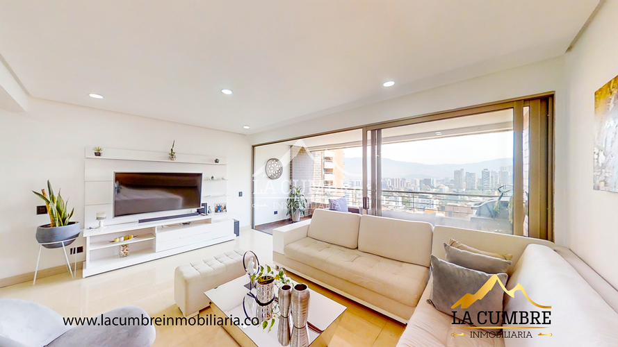 Apartamento de 4 alcobas en arriendo en La Florida, Medellín, 240 m² · foto 3 de 15