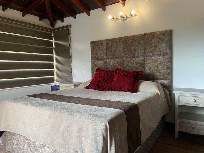 Casa de 3 alcobas en venta en Aves Maria, Sabaneta, 350 m² · foto 9 de 20