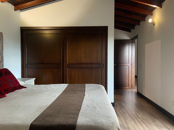 Casa de 3 alcobas en venta en Aves Maria, Sabaneta, 350 m² · foto 11 de 20