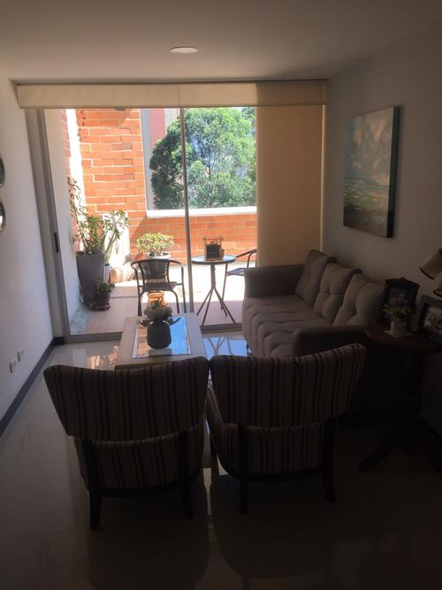 Apartamento de 3 alcobas en venta en San Jose, Sabaneta, 89 m² · foto 15 de 24