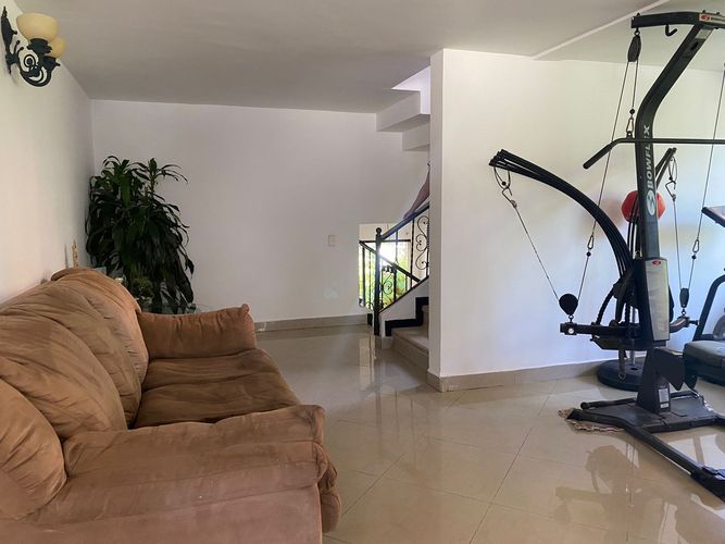 Casa de 3 alcobas en venta en Las Brujas, Envigado, 170 m² · foto 3 de 19