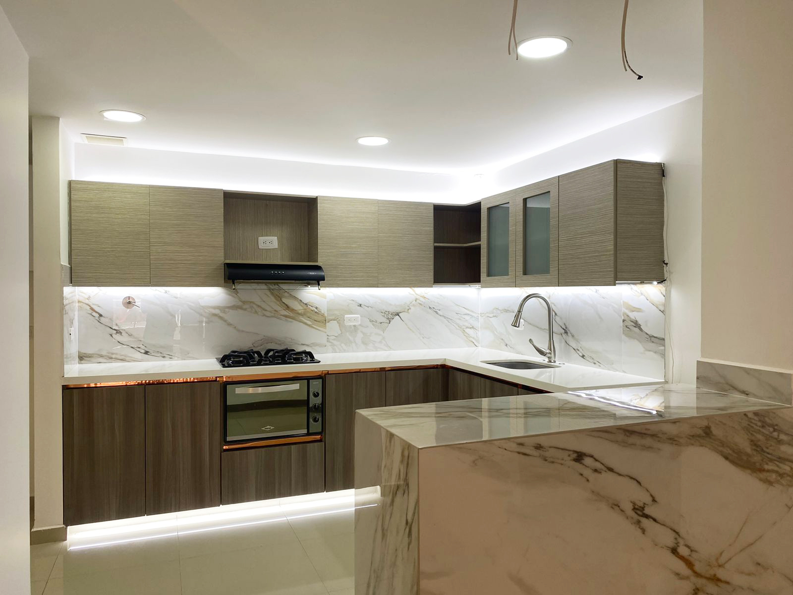 Apartamento en venta en Loma Del Esmeraldal, Envigado · foto 6 de 15