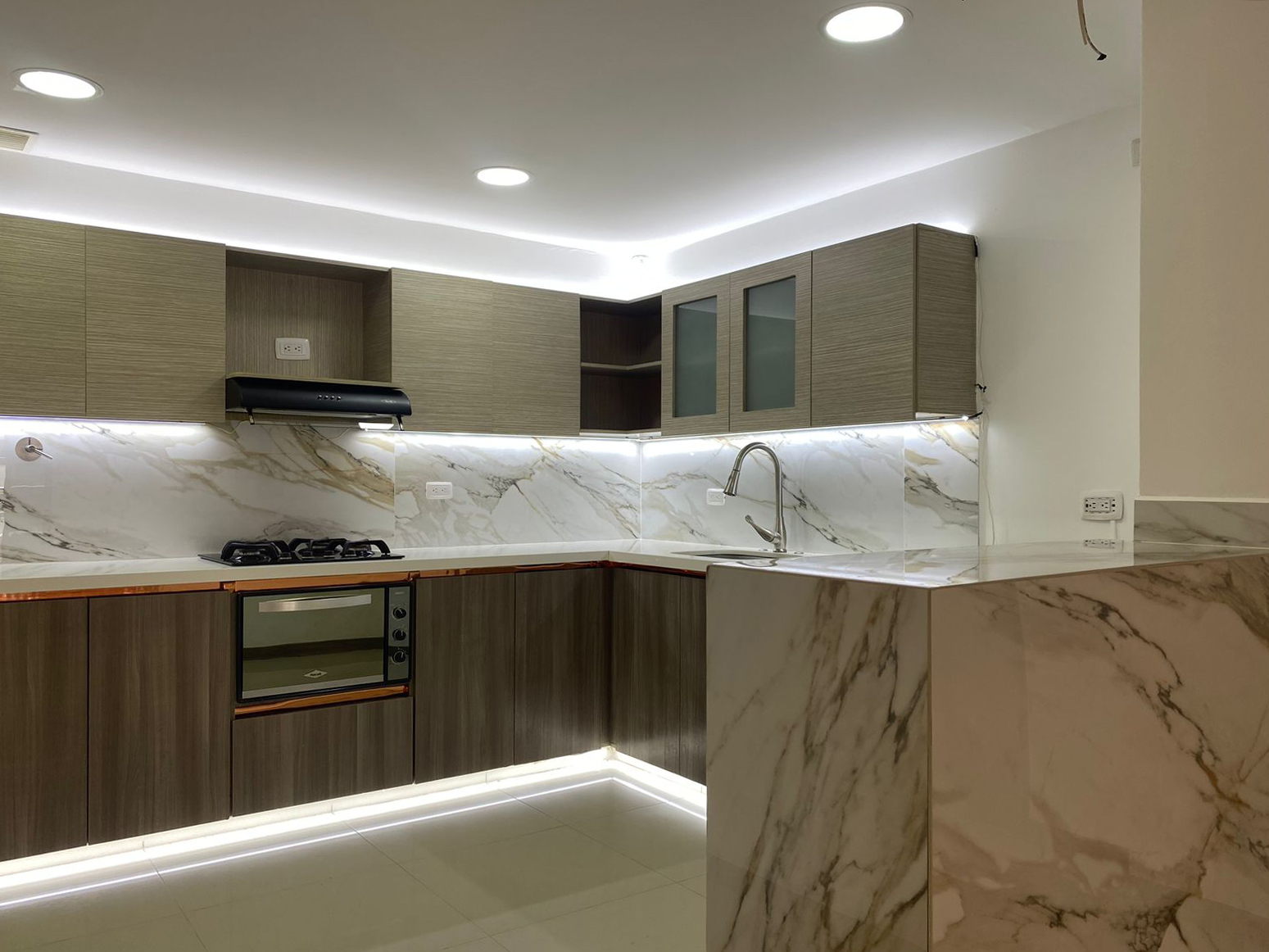 Apartamento en venta en Loma Del Esmeraldal, Envigado · foto 7 de 15
